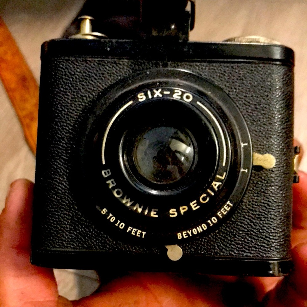 Brownie special six 20 made by Kodak